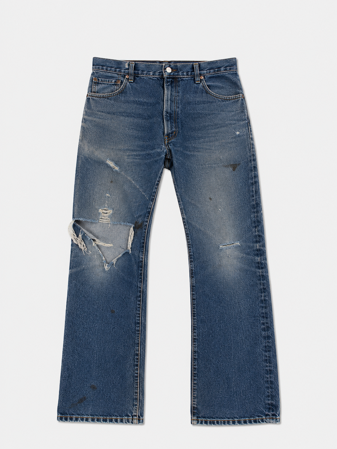 LEVIS TEST MIT HINTERGHRUND